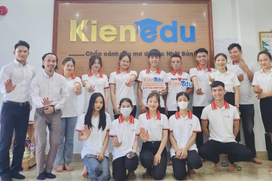TRUNG TÂM KIẾN EDUCATION ĐÓN TIẾP ĐẠI DIỆN TRƯỜNG NHẬT NGỮ WASEDA EDU TẠI VĂN PHÒNG